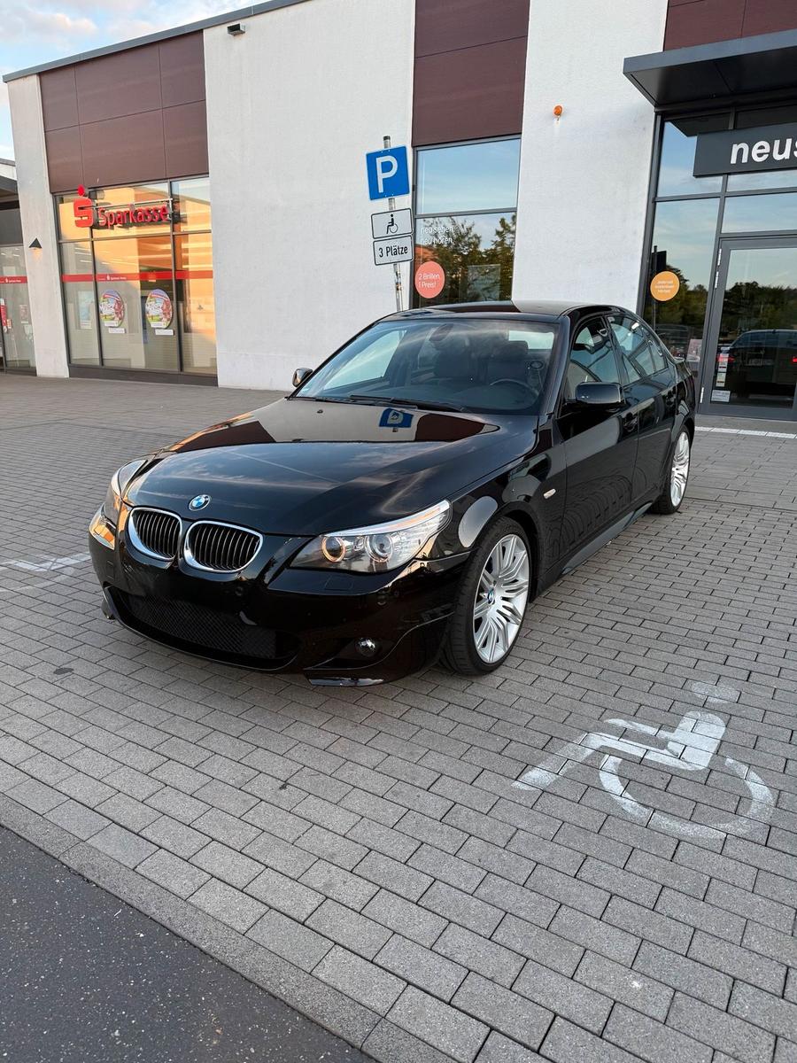 BMW 523