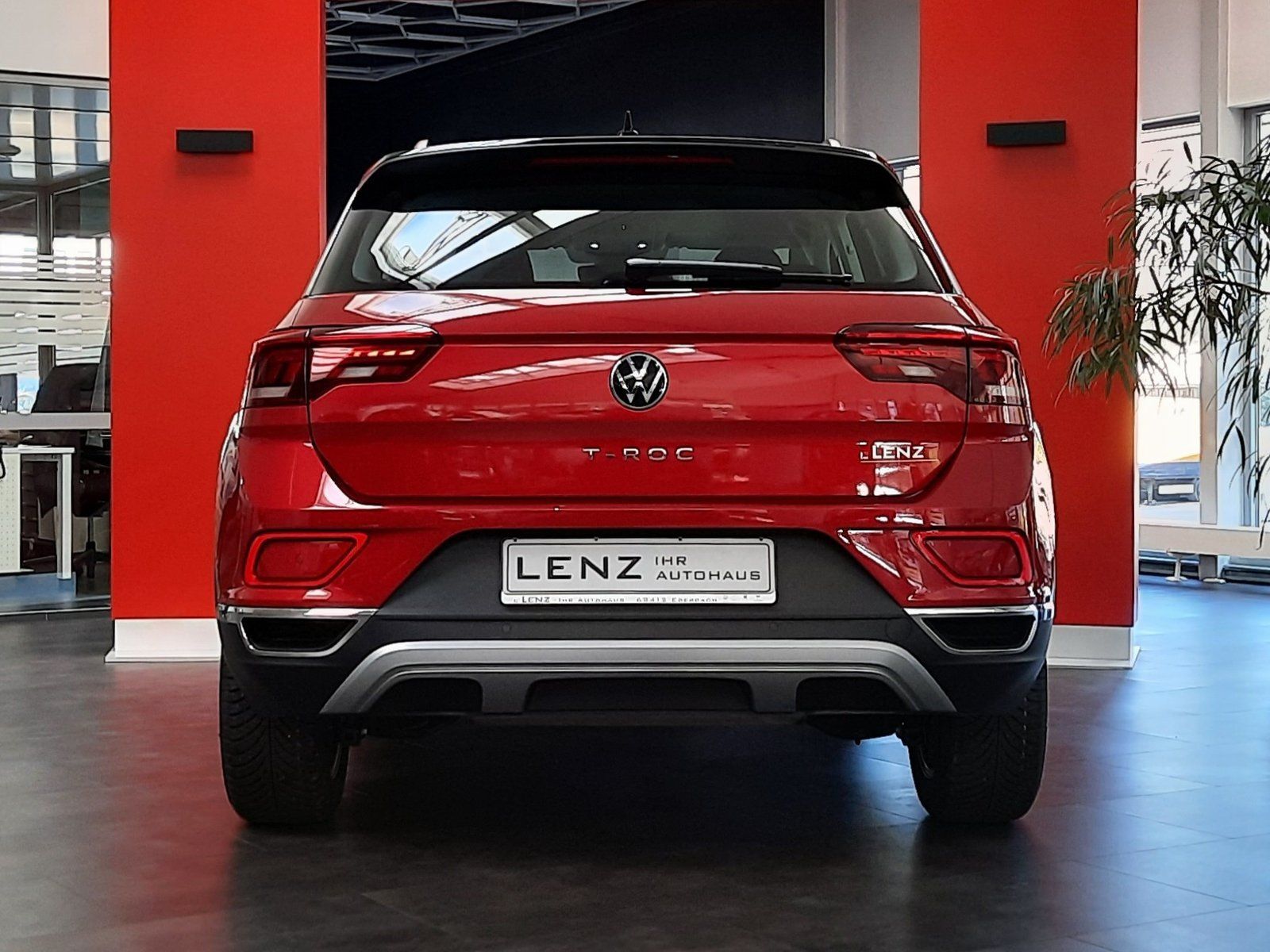 Fahrzeugabbildung Volkswagen T-Roc Style TSI *AHK*Navi*LED*PDC*Sitzhzg*ACC*