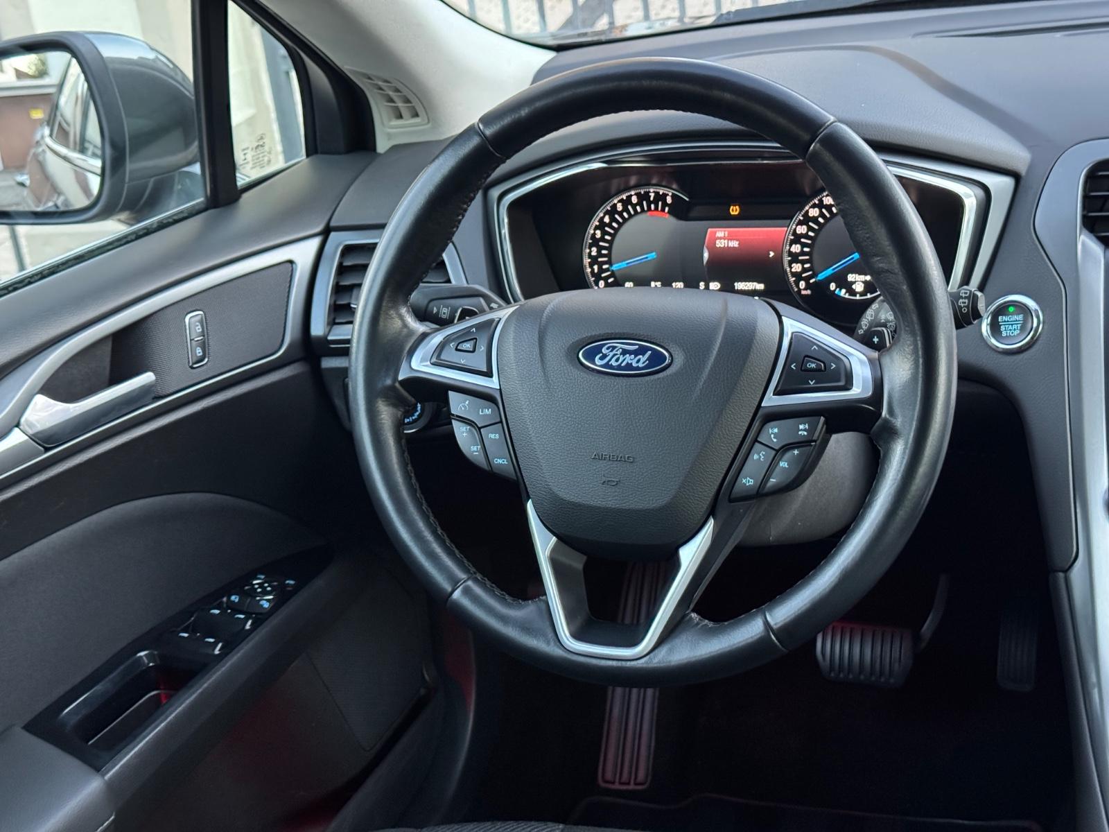 Ford Mondeo 2015 — photo 12