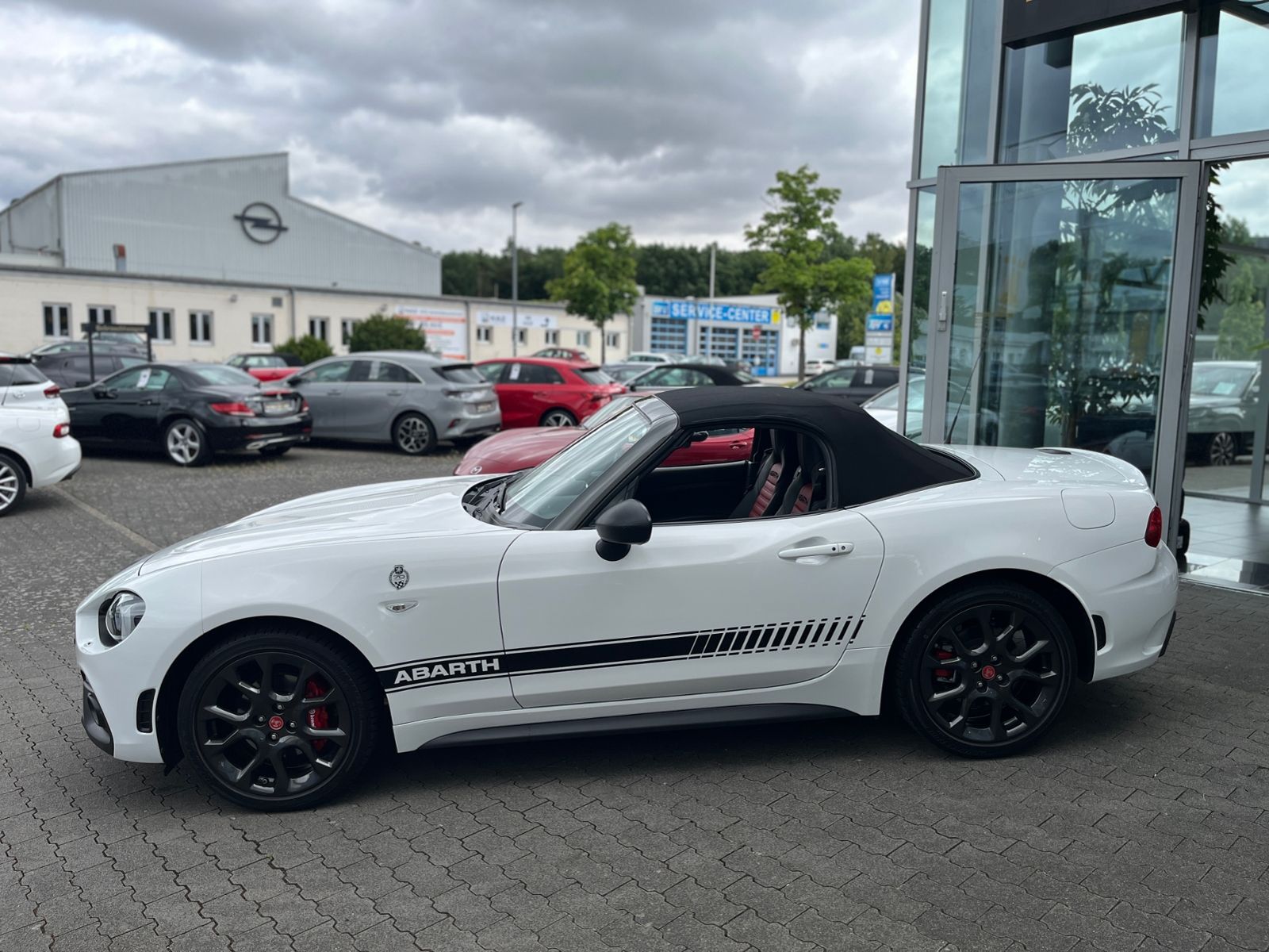 Fahrzeugabbildung Abarth 124 Spider Turismo LED DAB LEDER NAV SHZ