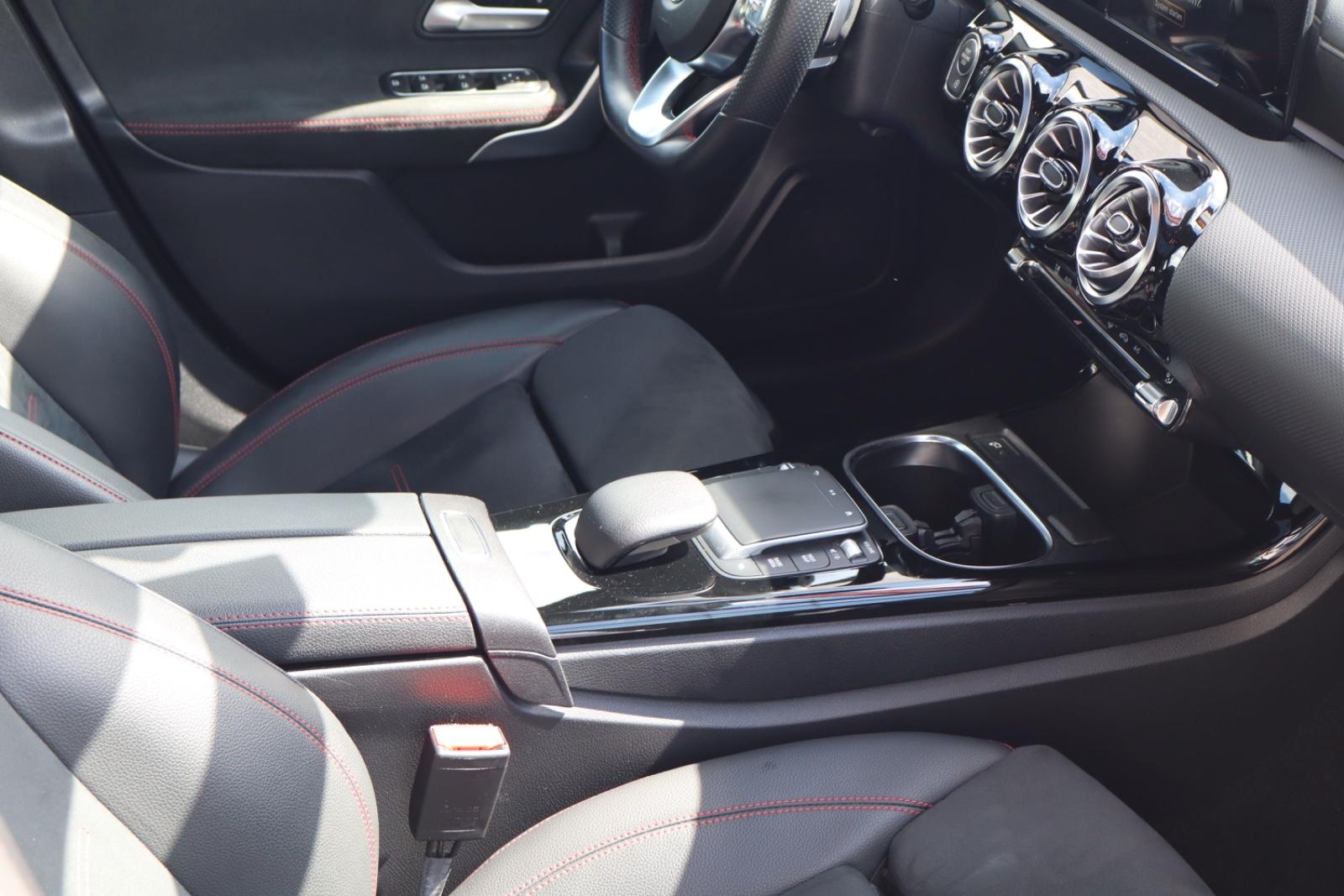Mercedes-Benz A-Class AMG/ PANO/LED/2JahreGarantie, миниатюра 24
