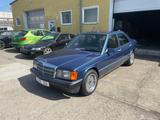 Mercedes-Benz 190E Automatik, Oldtimer, Tüv + Service neu !!! - Mercedes-Benz 190 mit Benzin-Antrieb: Schiebedach, Limousine, Automatik