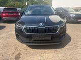 Skoda Karoq Tour Navi/LED/CarPlay/AHK/Sitz-Lenkr.hzg - Skoda Karoq