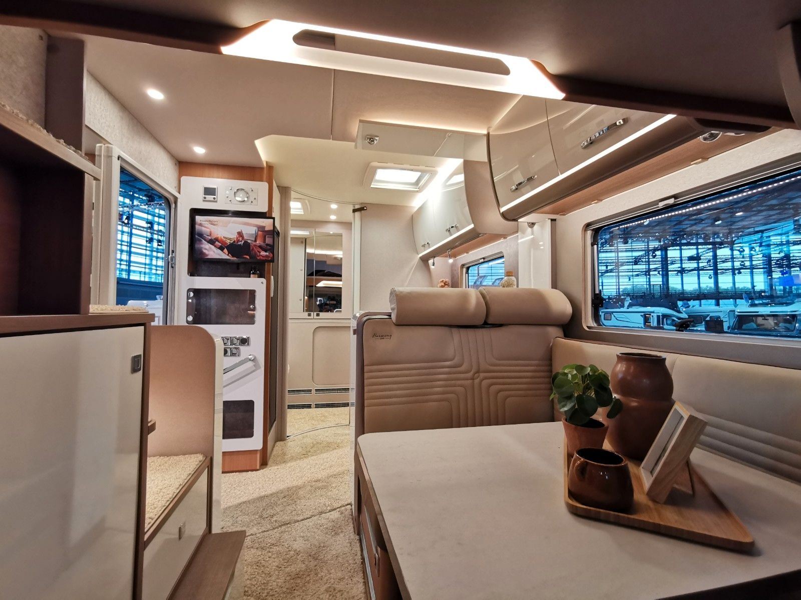 Fahrzeugabbildung Bürstner Lyseo Gallery TD 689 G SPAREN SIE € 62.159!