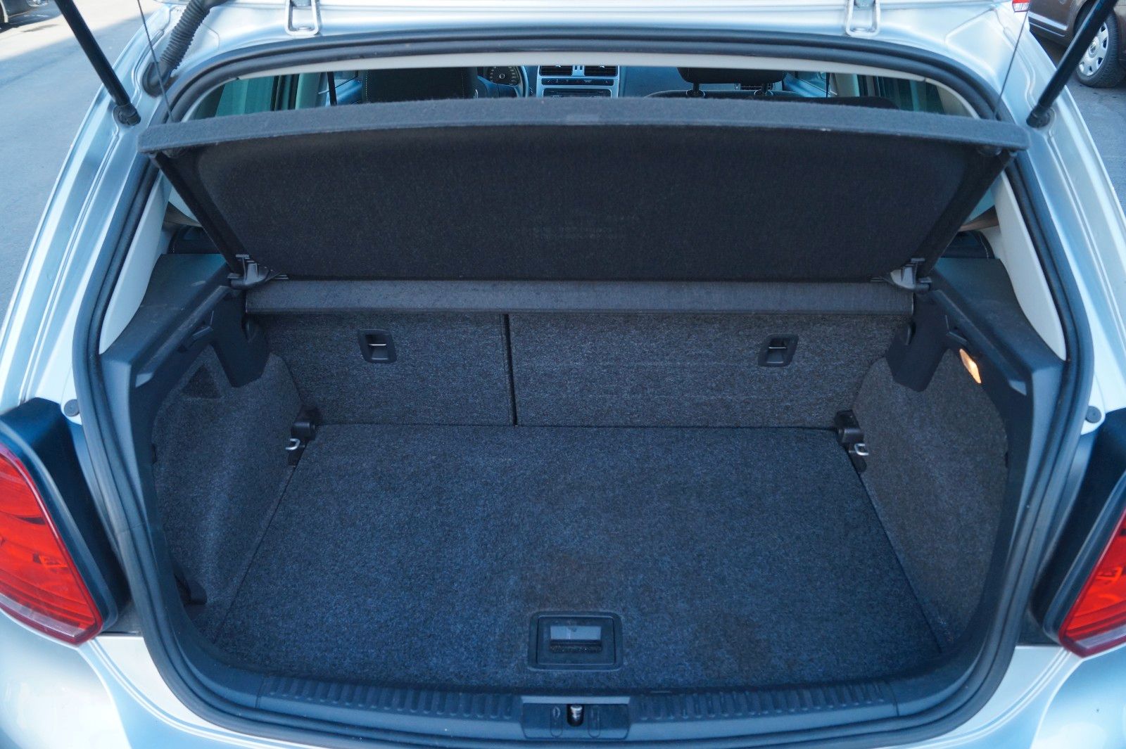 Fahrzeugabbildung Volkswagen Polo V Match *TÜV, Inspektion+Garantie