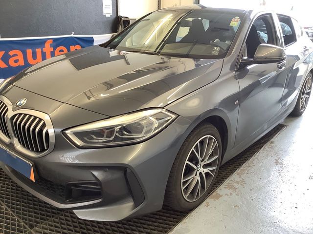 BMW 120 Baureihe 1 Lim. 120 d xDrive M Sport