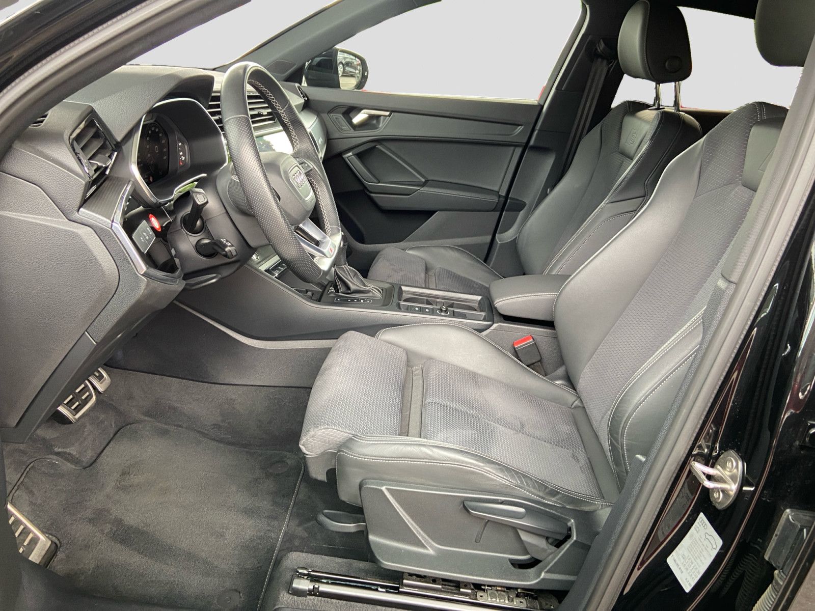 Audi Q3 Sportback 40TFSI quattro S-trc  S-Line LED Ca foto 10