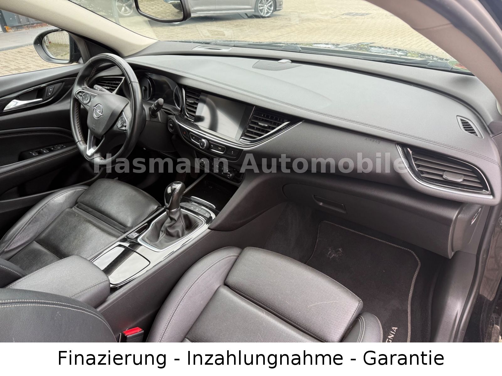 Insignia B Sports Tourer Innovation*LEDER*NAVI*