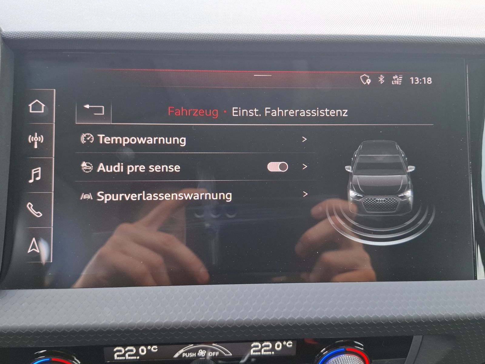 Fahrzeugabbildung Audi A1 Sportback 30 TFSI S-tronic LED Navi AVC GRA P