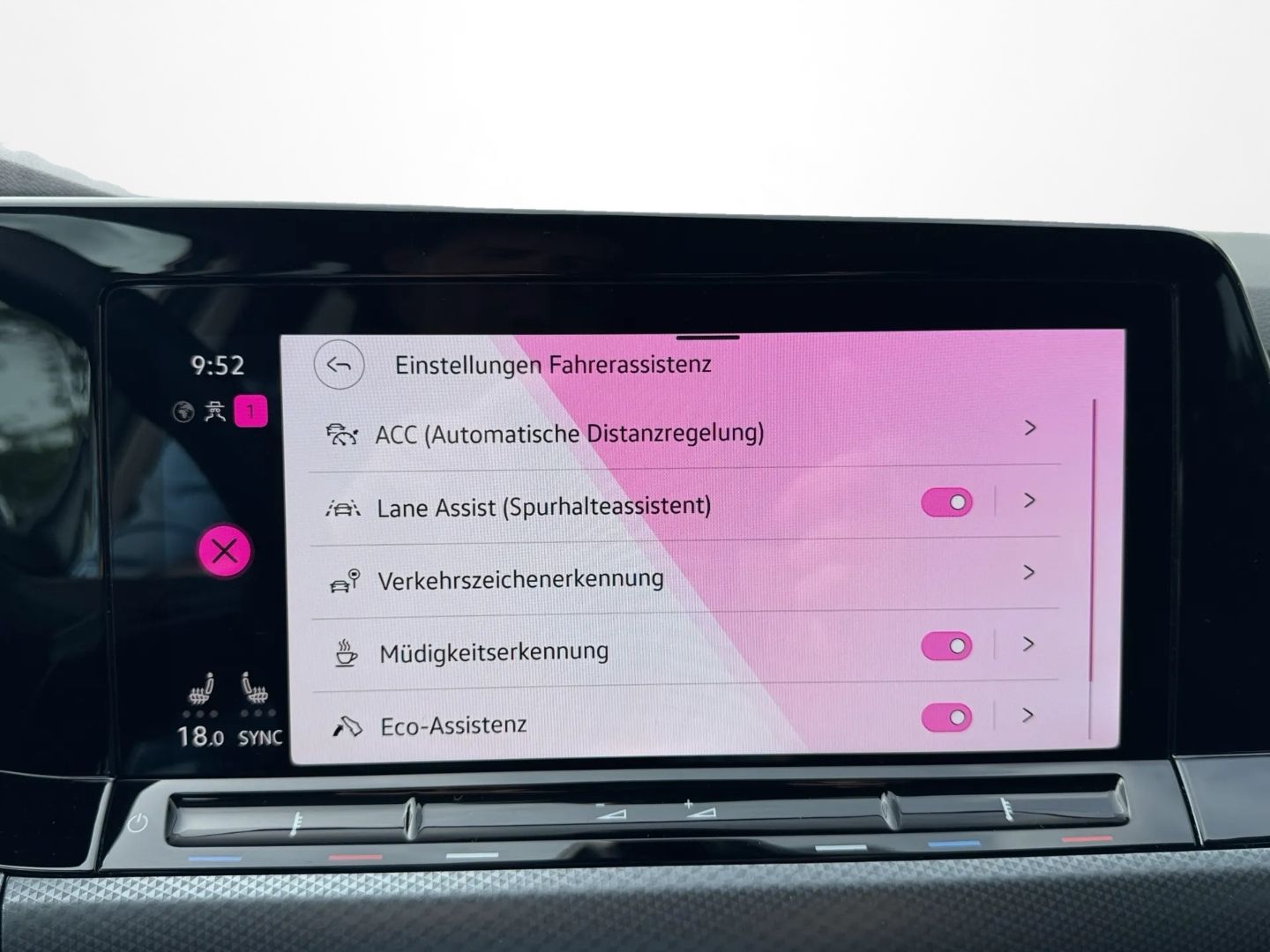 Golf VIII 1.5 TSI "ACTIVE" *STDHZG*LED*NAVI*HUD*