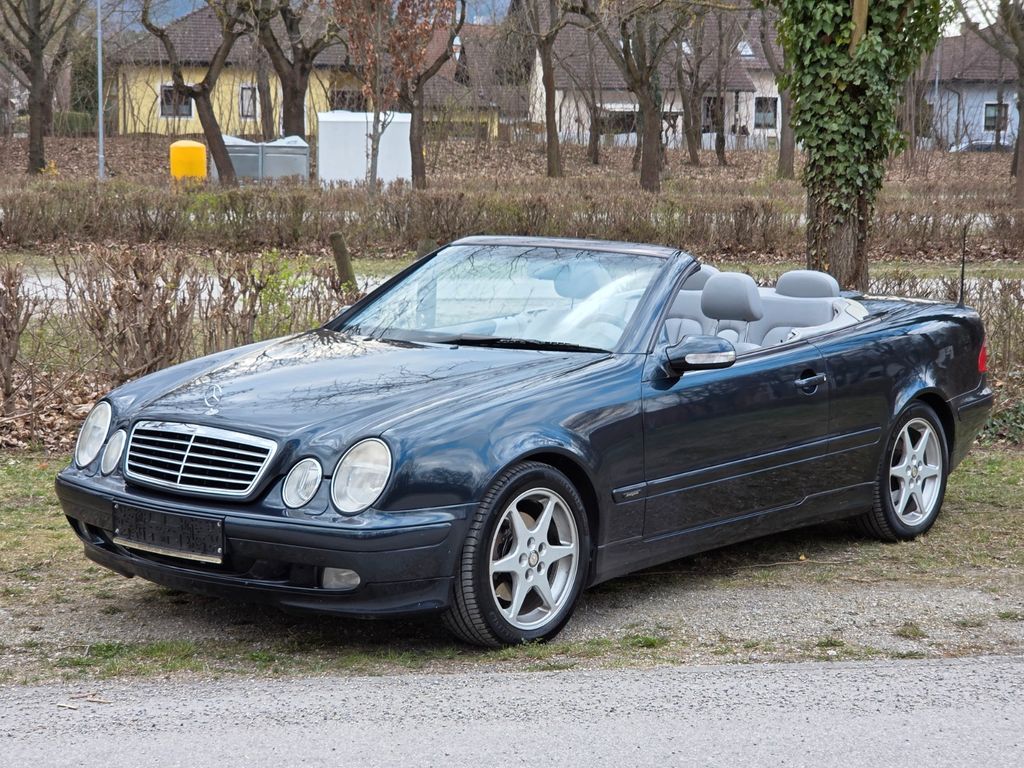 Mercedes-Benz CLK 320