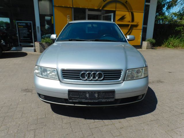 Foto: AUDI A4 +LEDER+KLIMA+SHZ+EXPORT!!! (Fahrzeug-Nummer 428204591)