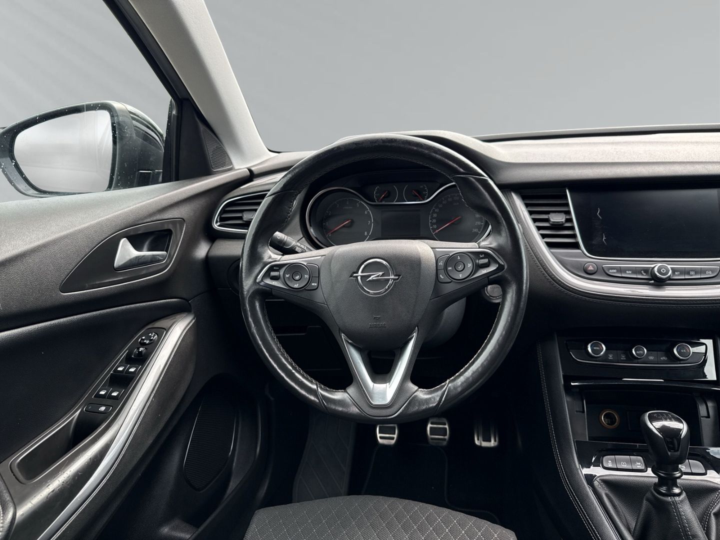 Fahrzeugabbildung Opel Grandland INNOVATION 1.2 Turbo X+ Navi+LED+Dyn.