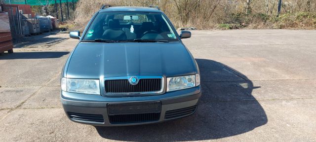 Skoda Octavia Combi 2.0 Style