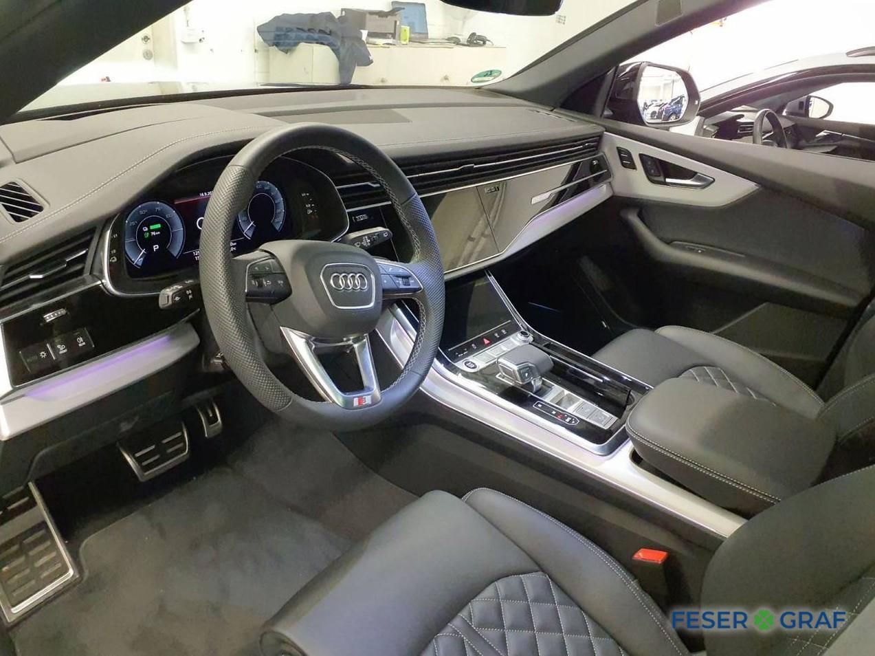 Audi Q8 TFSI e 290KW S line - AHK - PANO - B&O imagem 3