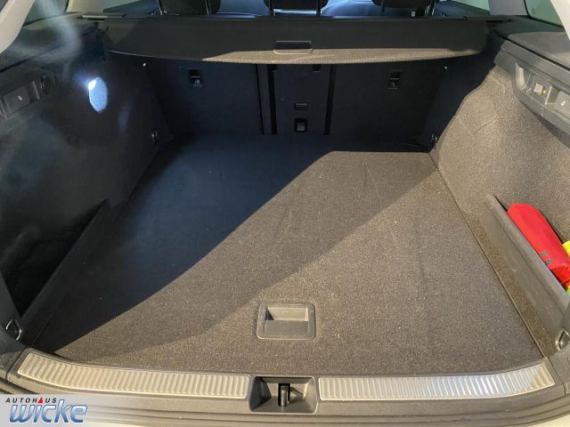 Passat Variant 1.5 e TSI DSG Business NAVI KLIMA