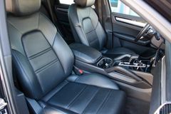 PORSCHE Cayenne / SPORT DESIGN PAKET / BOSE / MEMORY