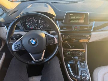 BMW 220 - 10