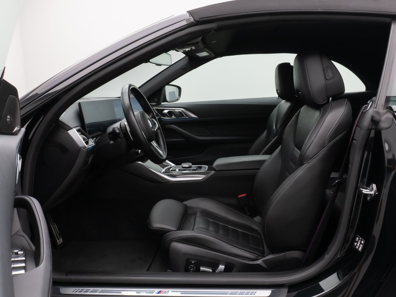 Fahrzeugabbildung BMW M440i xD Cabrio DAB Kamera HUD ACC H/K 19Zoll