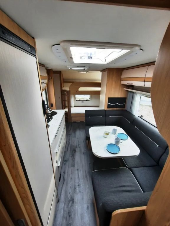 Fahrzeug Übersicht 9 Fahrzeugabbildung LMC Vivo 522 K Sparen Sie 4.650,- €