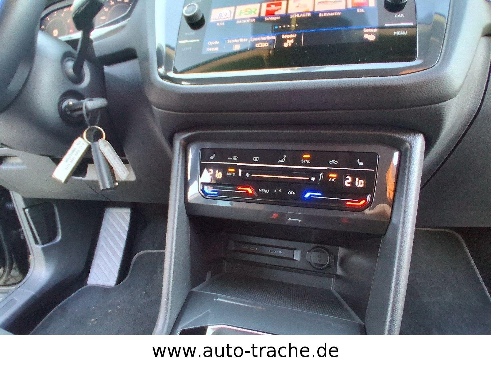 Volkswagen Tiguan  Life AHK Navi 7 Sitze GRA LED DAB Navi