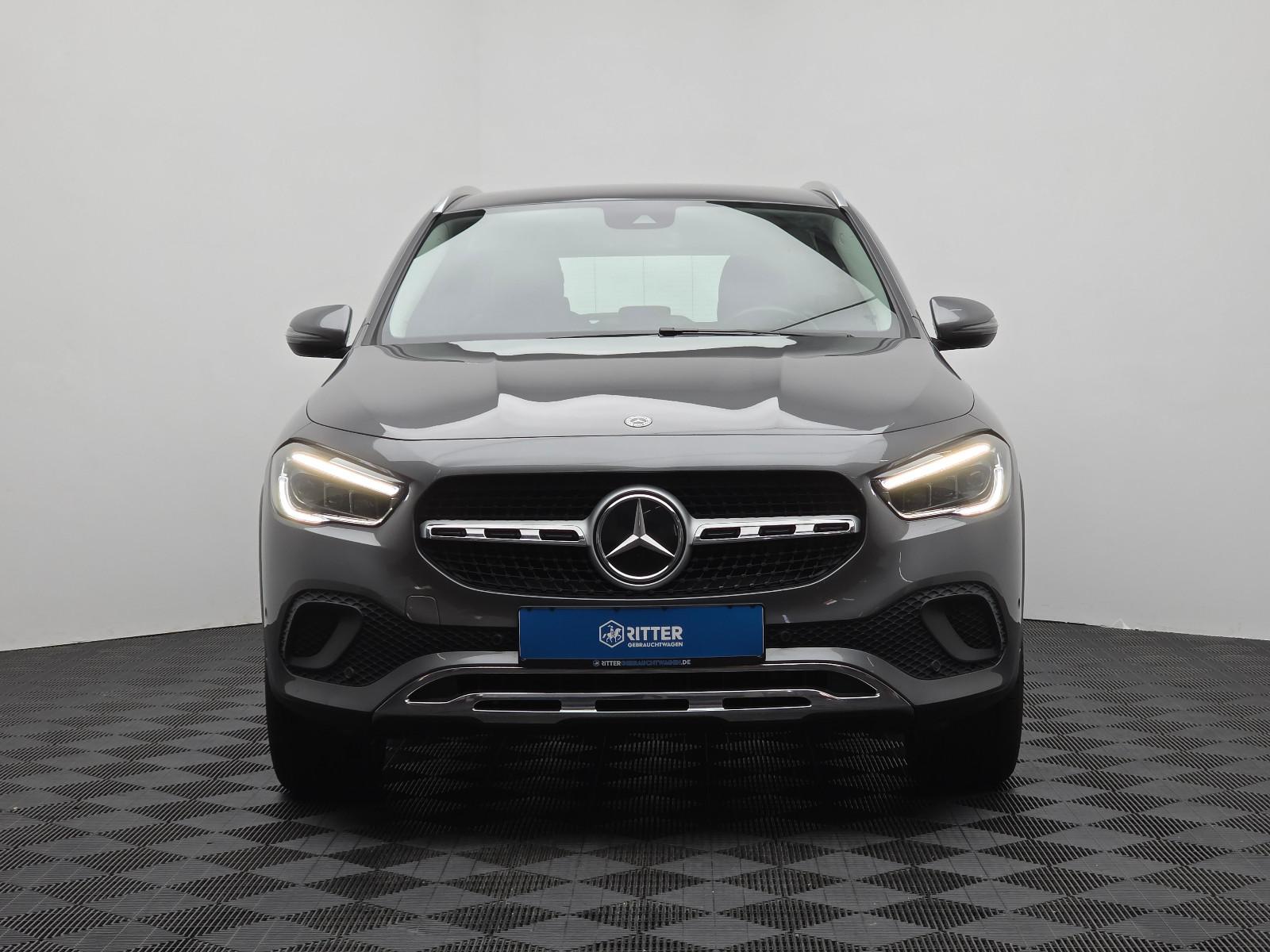 Mercedes-Benz GLA 200 7G-DCT Progressive LED KAMERA MBUX NAVI
