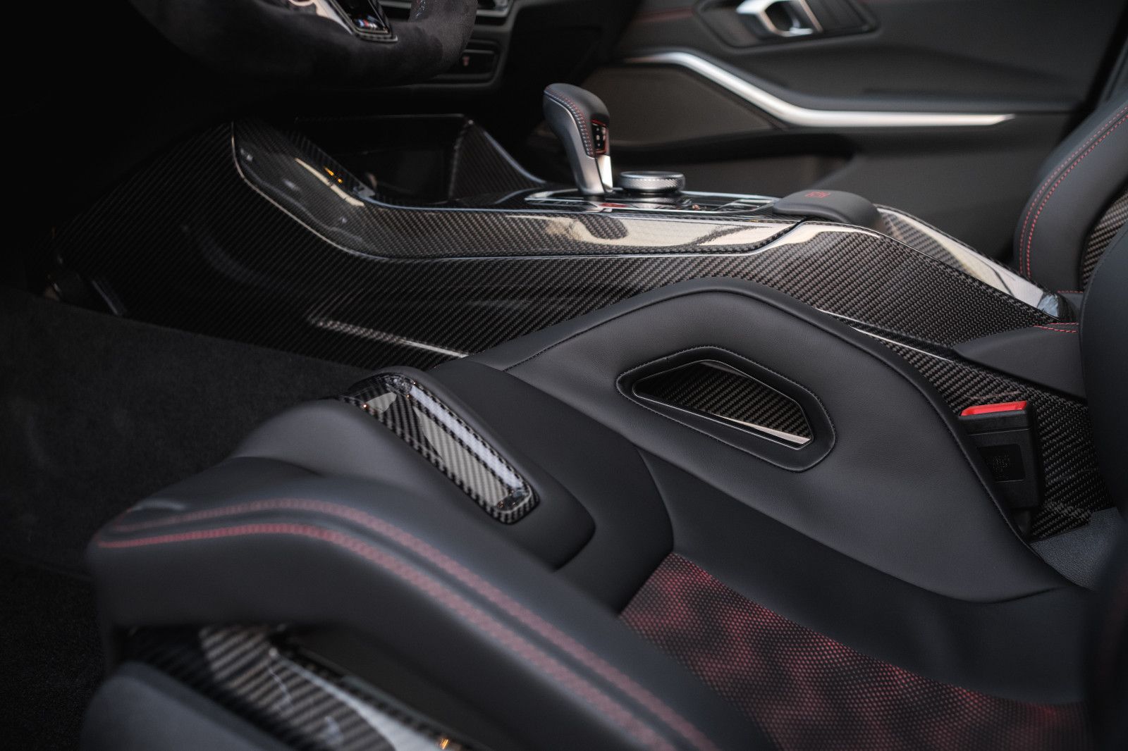 Fahrzeugabbildung BMW M3 Touring CS-Sonderfarbe-Drive-&ParkingAssist.