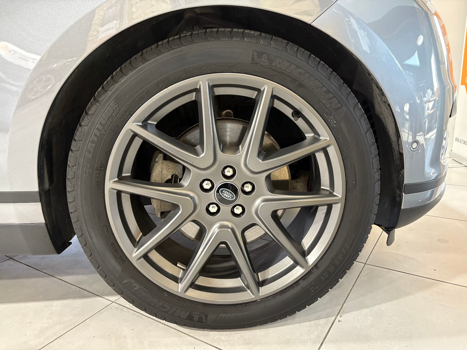 Fahrzeugabbildung Land Rover Range Rover Velar/360*KAM/LED/APPLE/LEDER/