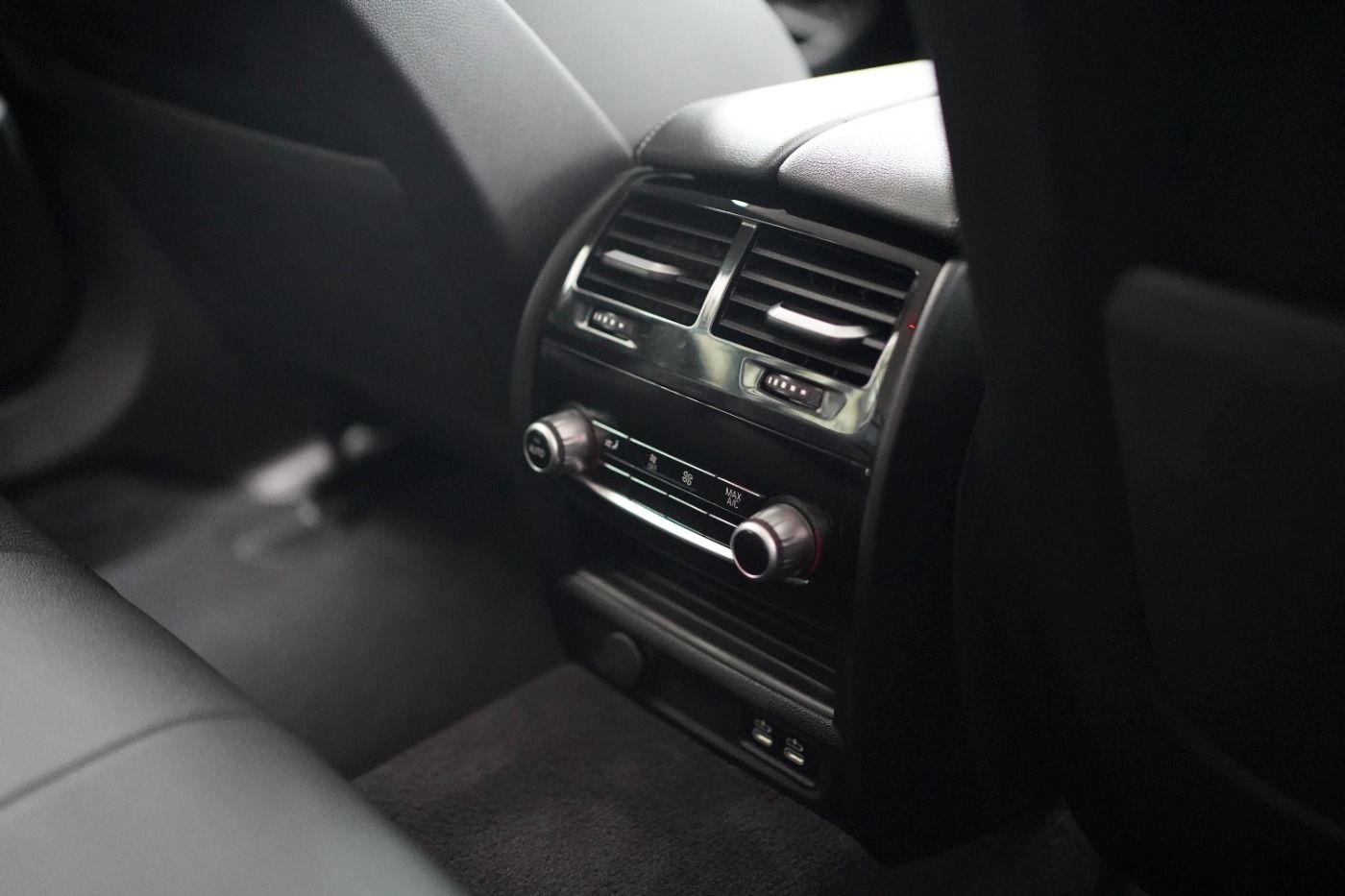 Fahrzeugabbildung BMW 530d xDrive Touring +Parking Assistant+AHK+DAB+