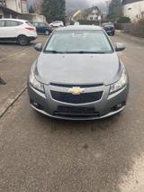 Chevrolet Cruze 2.0D LT Diesel LT - Chevrolet Cruze mit Diesel-Antrieb: Automatik
