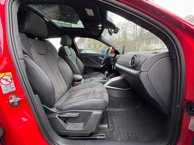 Q2 S-Line 2.0 TFSI quattro S-tronic ACC/DCC/PANO