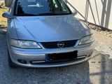 Opel Vectra B 1,8 16V X18XE1 115 PS TÜV ne... - Opel Vectra aus 1999: B