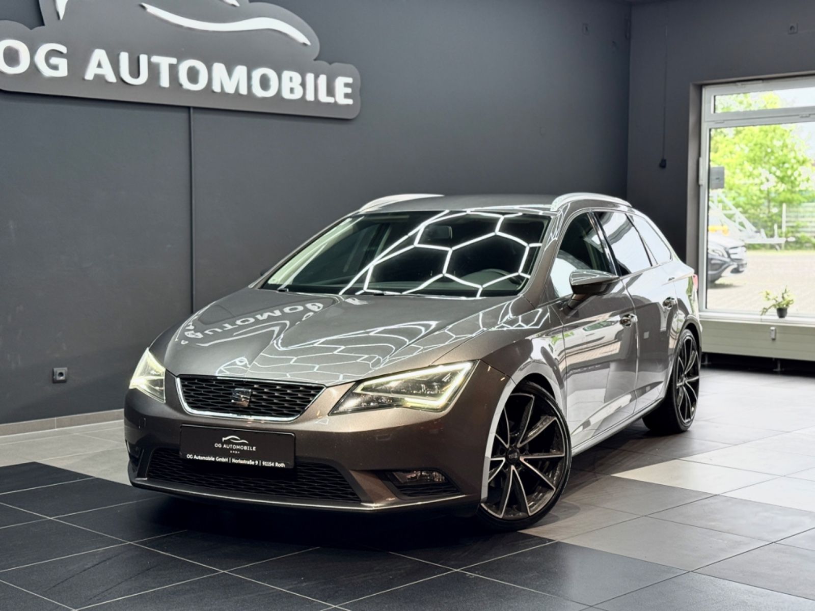 Seat Leon ST 1.6 TDI Style*NAVI*PDC*SOUND*LED*TEMPOMA