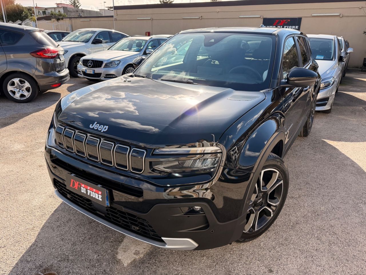Other Jeep Avenger 1.2 100 CV Summit TOTAL BLACK imagem 2