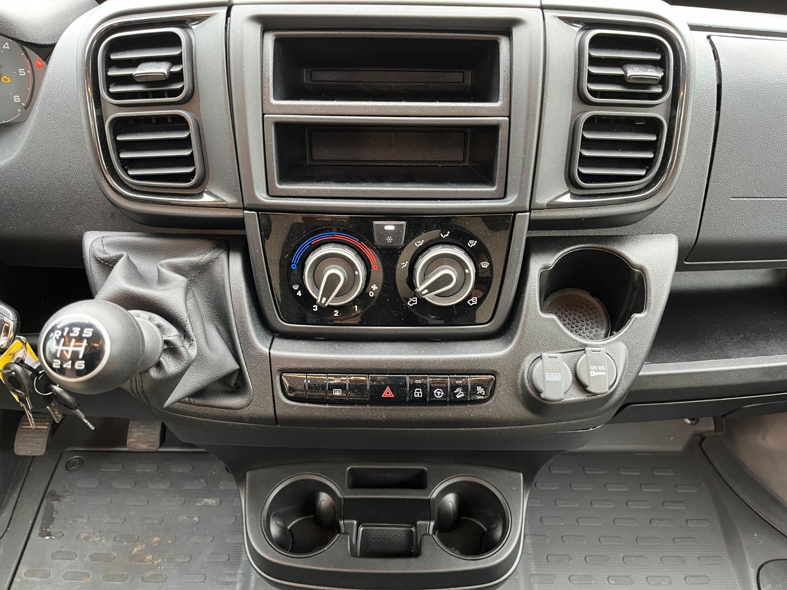 Fahrzeugabbildung Forster Vantasy V 599 HB *Modell26*Rückfahrkam.*Dieselhz