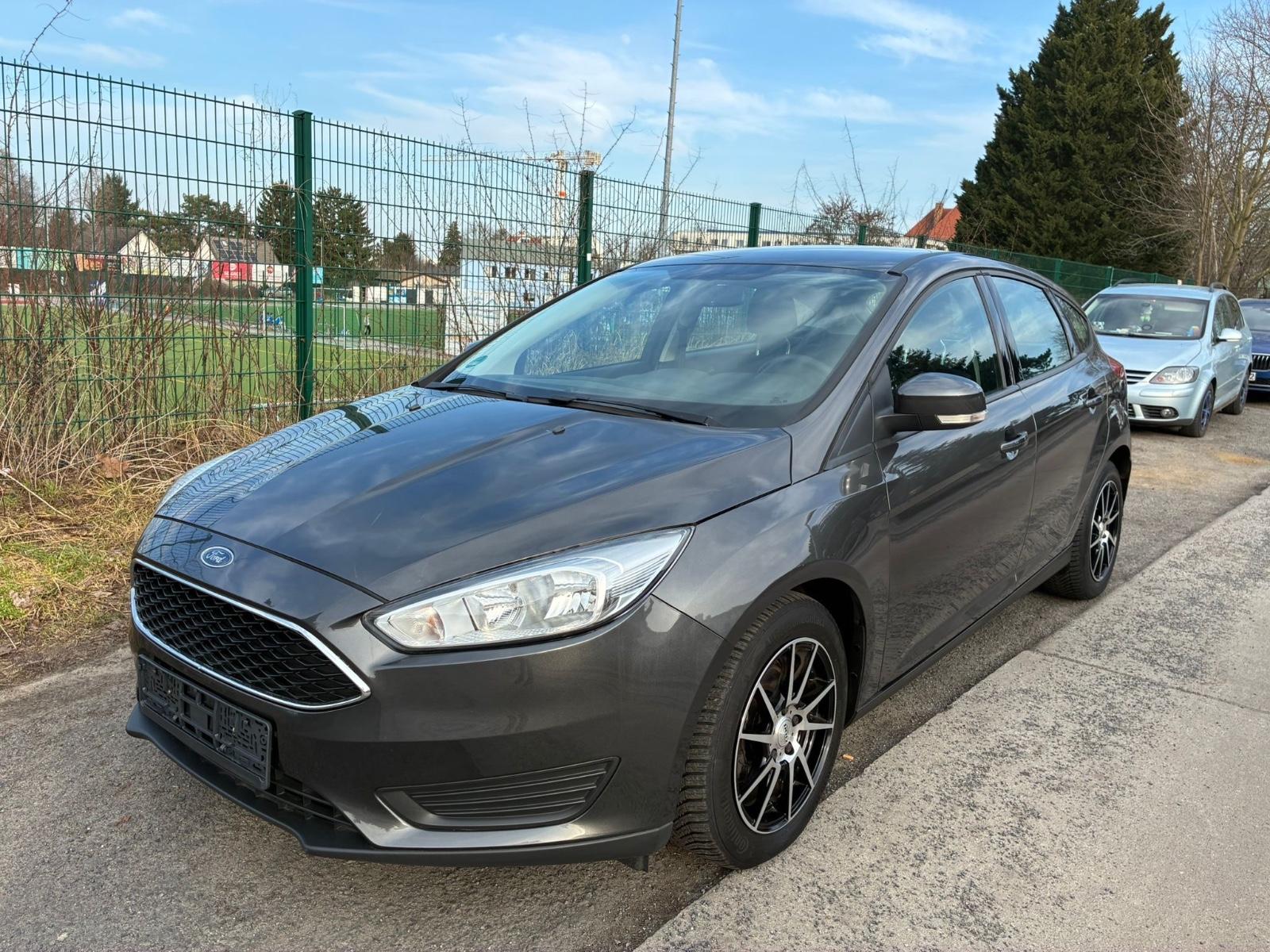 Ford Focus Lim. Trend 1.0 |1.Hand|Klima|Scheckheft|