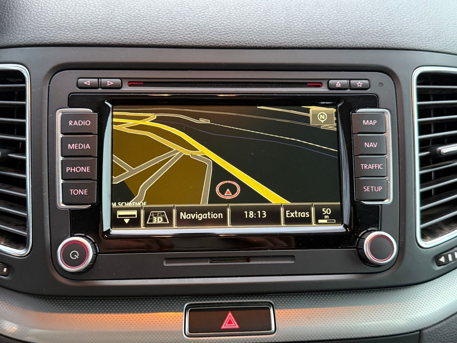 Fahrzeugabbildung Volkswagen Sharan Comfortline BMT DSG Navi Kamera SHZ Klima