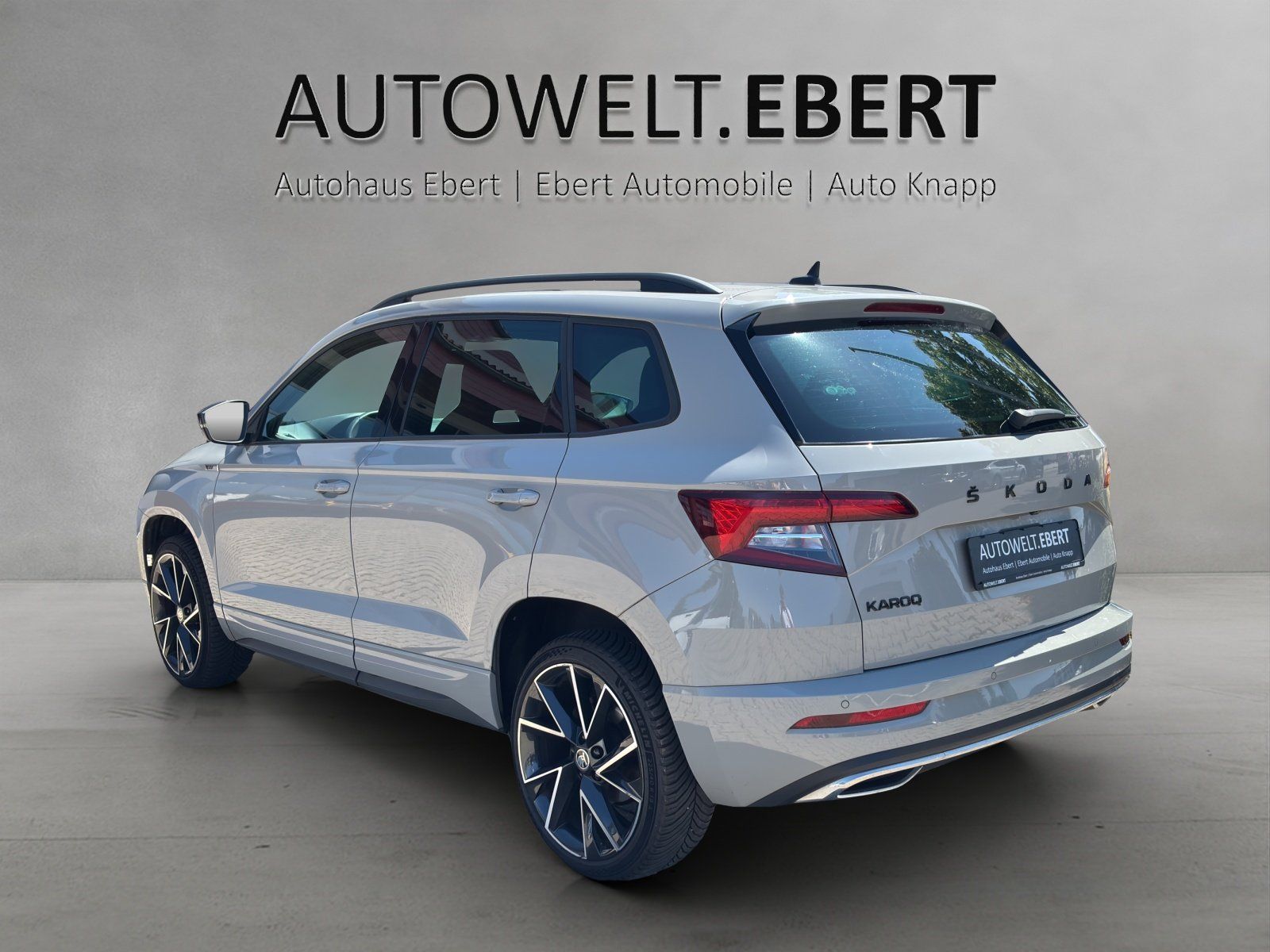 Fahrzeugabbildung SKODA Karoq 1.5 TSI DSG Sportline/ACC/KAMERA/VIRTUAL/