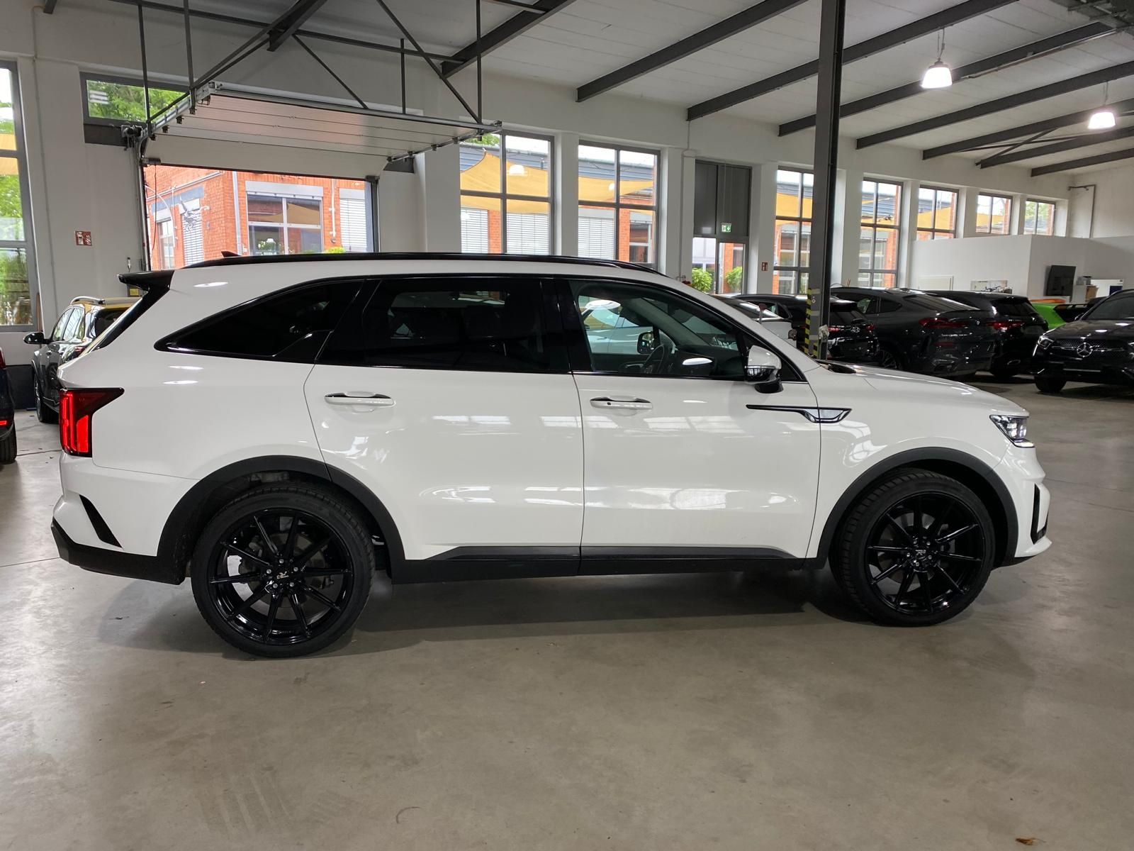 Fahrzeugabbildung Kia Sorento 2.2 CRDi Spirit 2WD/Navi/LED/1.Hd/U-Frei