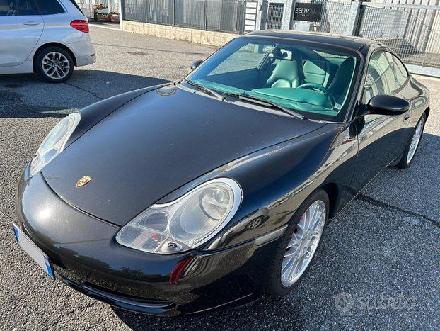 Porsche 911 Coupe 3.4 Carrera 4