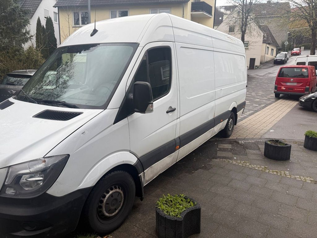 Image of Mercedes-Benz Sprinter