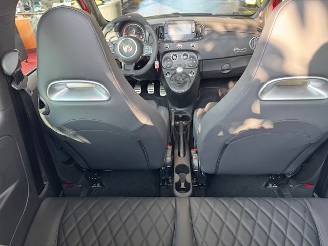 Fahrzeugabbildung Abarth 695C Turismo Leder NAVI Beats 17 ALU