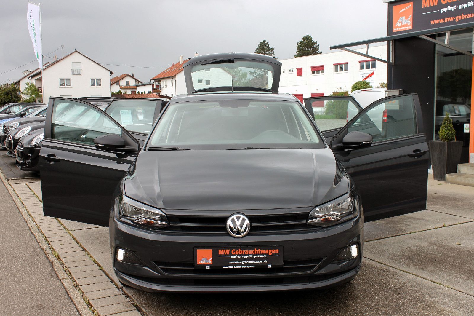 Fahrzeugabbildung Volkswagen Polo VI 1.0 TSI Trendline LED NAV Temp. SHZ PDC