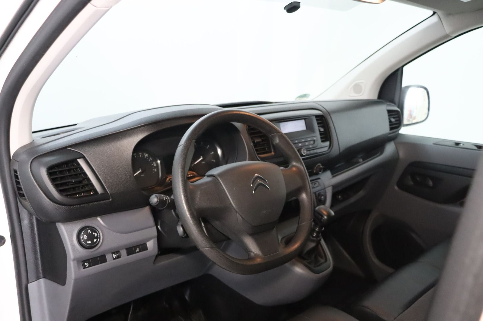 Fahrzeugabbildung Citroën Jumpy Kasten L2H1 * Klima * AHK