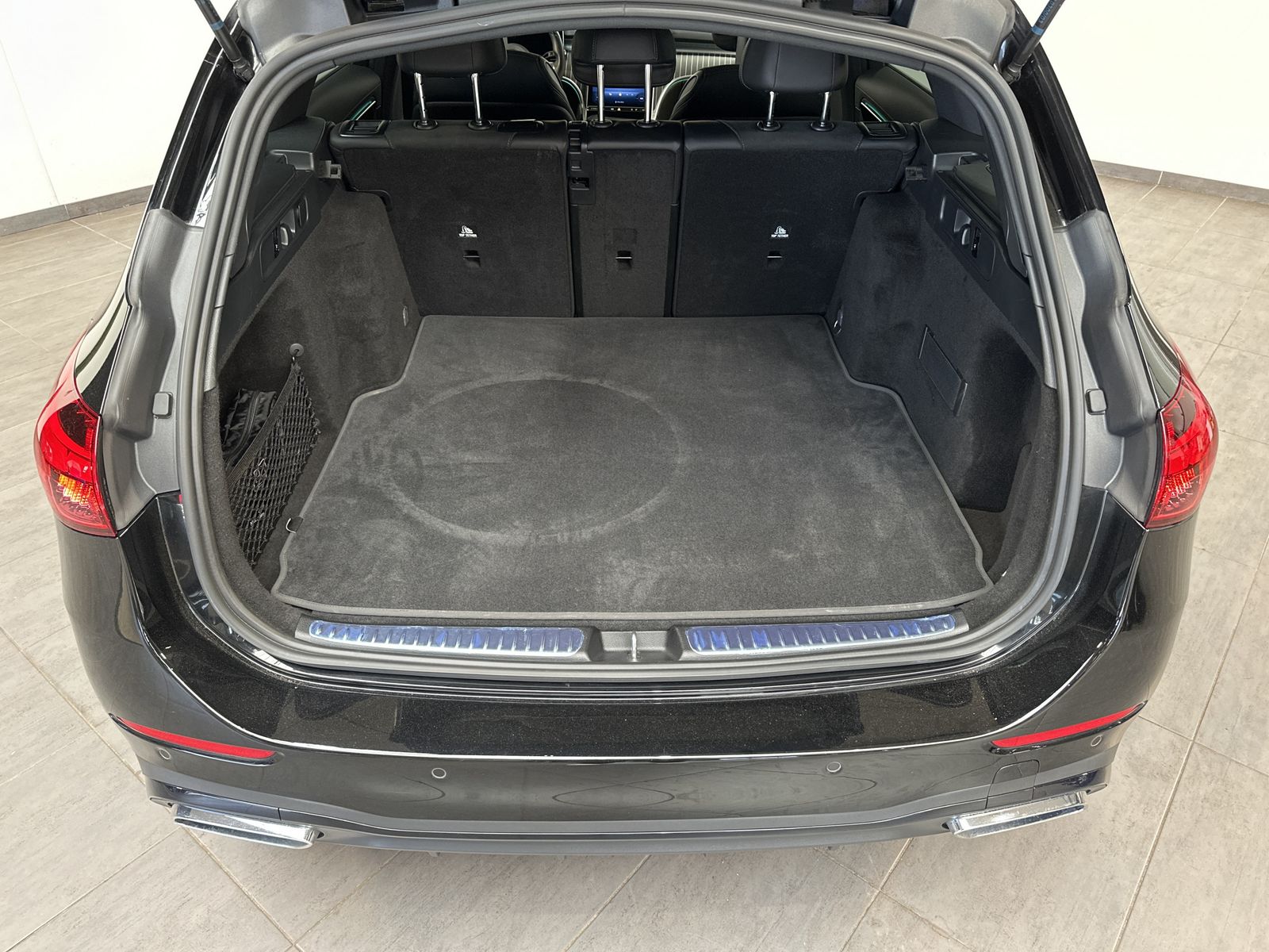 Fahrzeugabbildung Mercedes-Benz C 300d T AMG-Line NAV+LED+KAM+WIDESCREEN+19ZO+PP