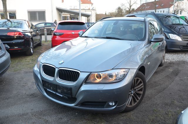 BMW 318i Touring *AUTOMATIK*NAVI*PANORAMAGSD*PDC*