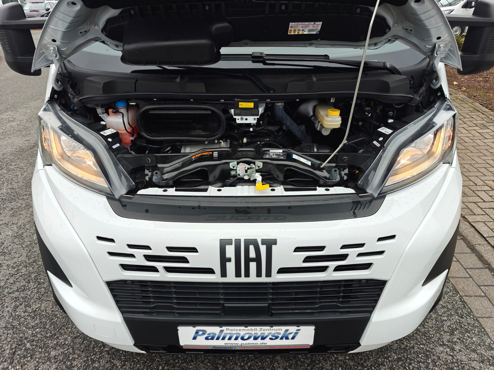 Fahrzeugabbildung XGO Dynamic 39 Lounge - SAT, TV, Markise 4m, Kamera