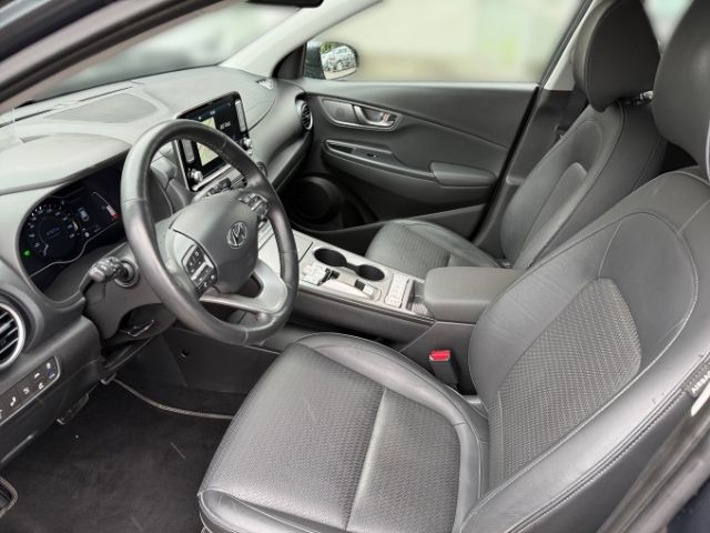 Fahrzeugabbildung Hyundai KONA Premium Elektro 2WD +LEDER+KLIMA+ACC+NAVI+S