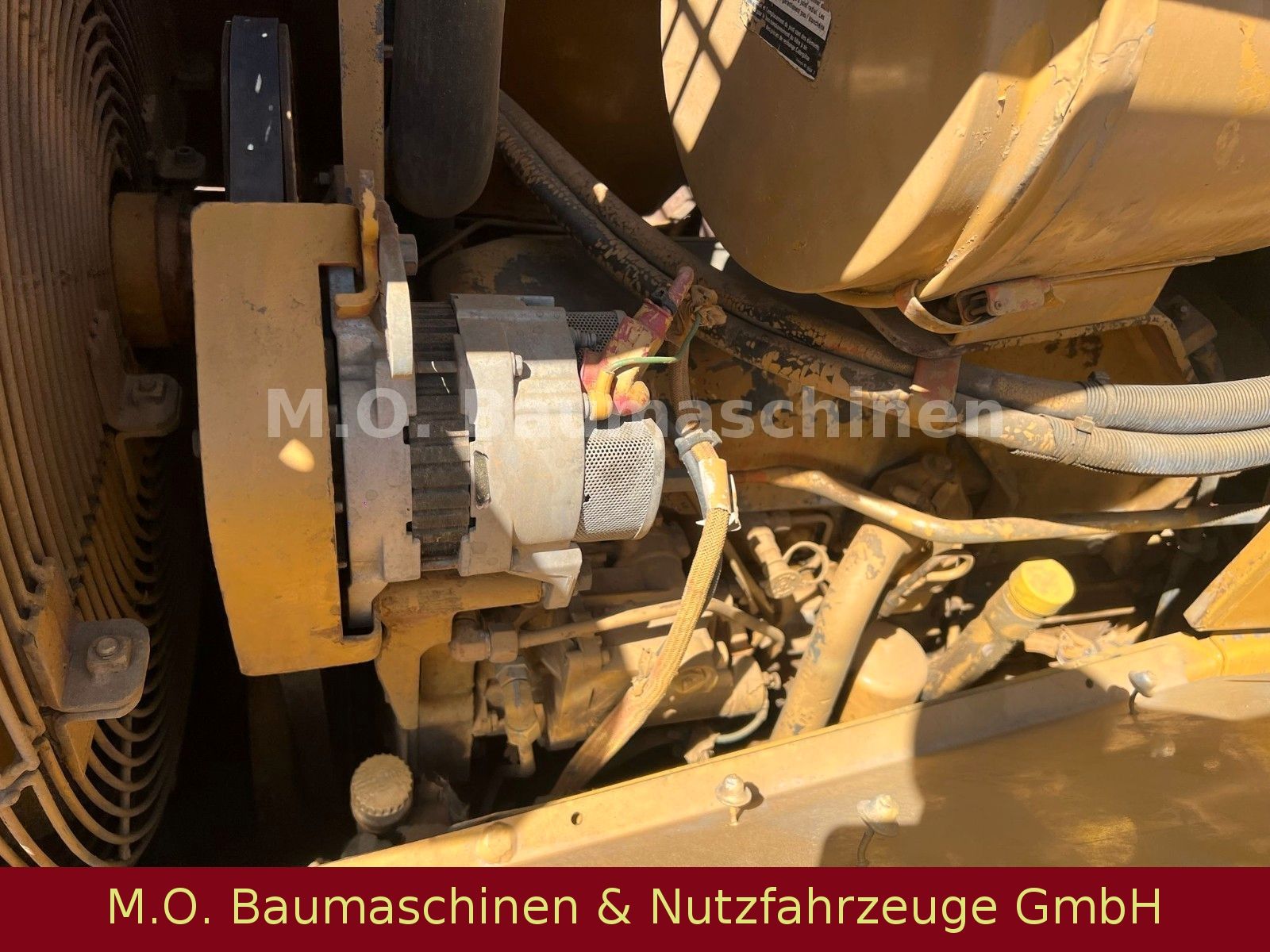 Fahrzeugabbildung CAT D 6 M  XL / Ripper /