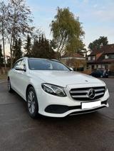 Mercedes-Benz E 220 d T Autom. - Exklusiv